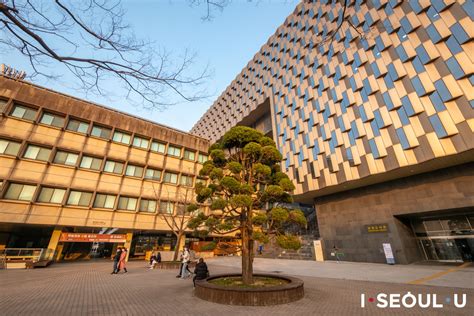 서울대입구역, 그곳에서 시작된 도시의 숨결